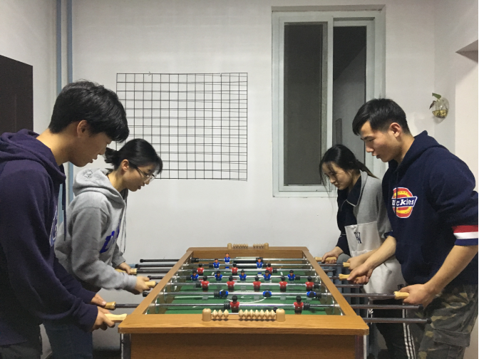 校园足球运动会名称及规则_校园足球运动标语_校园足球比赛名称有哪些