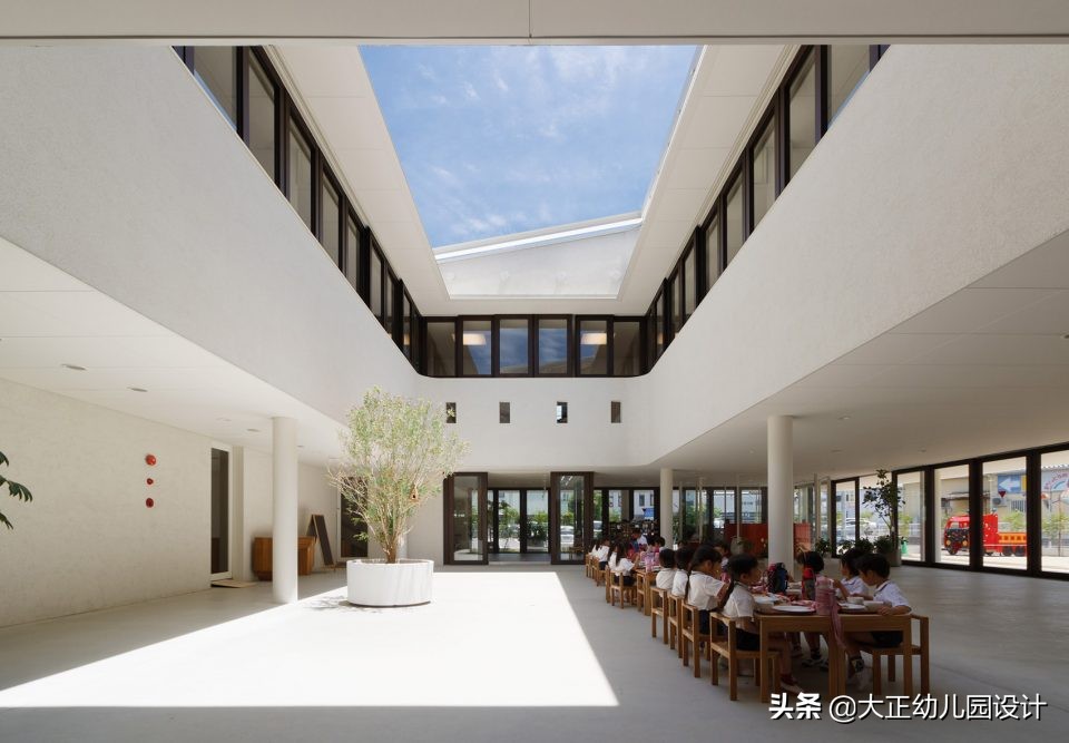 游泳池设计与建设室外不规则_室外游泳池设计方案_室外游泳池规则建设设计要求