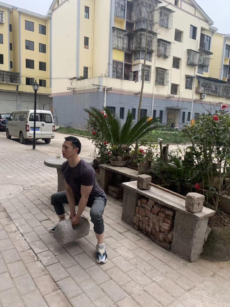 健身房哑铃视频教程全集_健身房哑铃私教_健身房的哑铃怎么使用视频