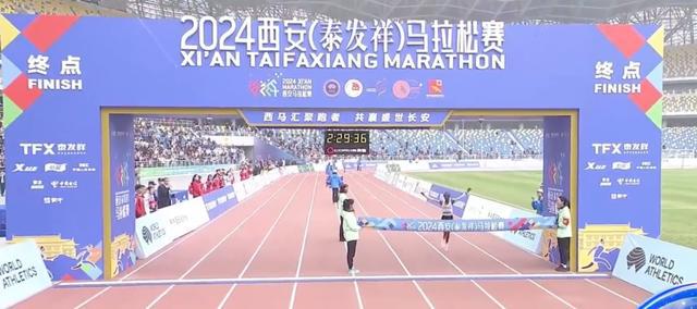 马拉松冠军长垣是谁_长垣马拉松冠军_2019长垣马拉松