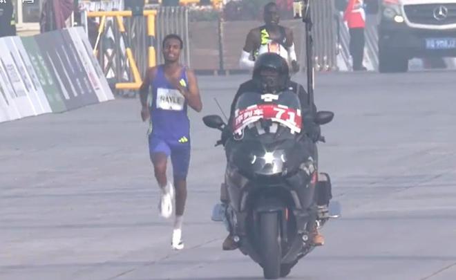 2019长垣马拉松_马拉松冠军视频_长垣马拉松冠军